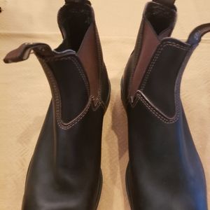 Blundstone boots men's. 6.5 7USAustralian size